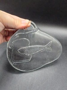 Clear Pressed glass Sun catcher Fish Toast Ornament - Picture 1 of 10