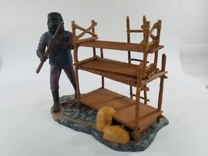 ADDAR 1973 MODEL KIT THE PLANET OF THE APES GENERAL ALDO BUILT WITH BOX & INSTR - Picture 1 of 12