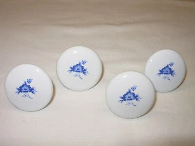 Set of 4 VTG Round Porcelain Blue and White Floral Design Door Knob Dresser Pull - Image 1 of 4