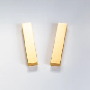 2x LEGO® Tile, Tile Smooth 1x6 Metallic Gold (6636) (Metallic Gold) NEW - Picture 1 of 1