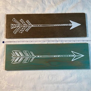 Set of 2 Wood Arrow Wall Decor, Rustic Boho Arrow Signs - Picture 1 of 3