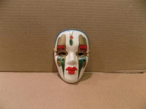 Ceramic Hand Painted 5 1/4" Wall Mount Mardi Gras or Venetian Face Mask - Picture 1 of 4