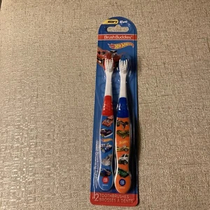 Mattel's Brush Buddies Hot Wheels 2 Pack Soft Toothbrushes New Kids Racing - Picture 1 of 6