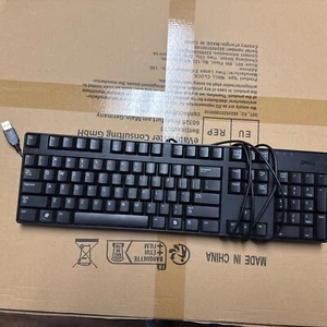 Dell KB1421 USB Keyboard Quiet Slim English Black Wired CN-0M372H- 71581 - Picture 1 of 2
