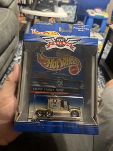 Hot Wheels 1999 Final Run Retiring Model #3 of 12 KENWORTH T600A - Mattel 1998 - Picture 1 of 6