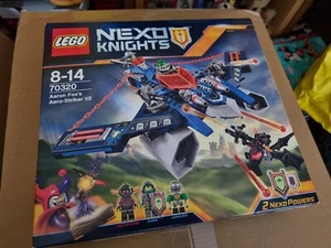 LEGO NEXO KNIGHTS: Aaron Fox's Aero-Striker V2 (70320) - Picture 1 of 2