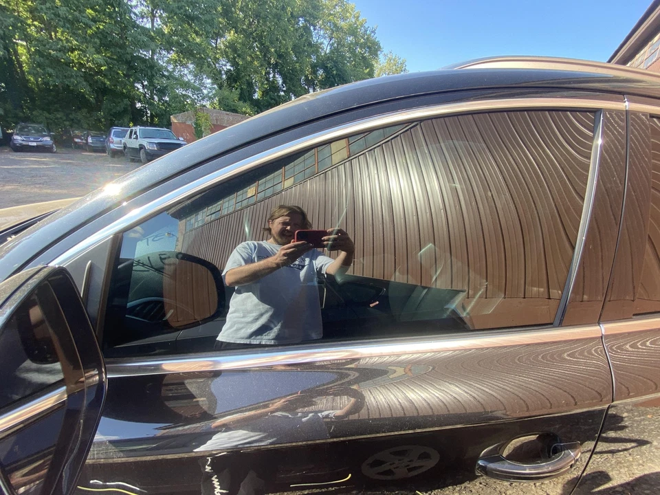 Puerta delantera izquierda cristal delantero usado se adapta a: Audi Q7 2009 delantero izquierdo grado A Foto 1 de 4