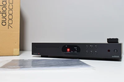 BOXED AUDIOLAB 7000CDT DEDICATED USB HDD CD TRANSPORT REMOTE MANUAL. BARELY USED - Image 1 of 4