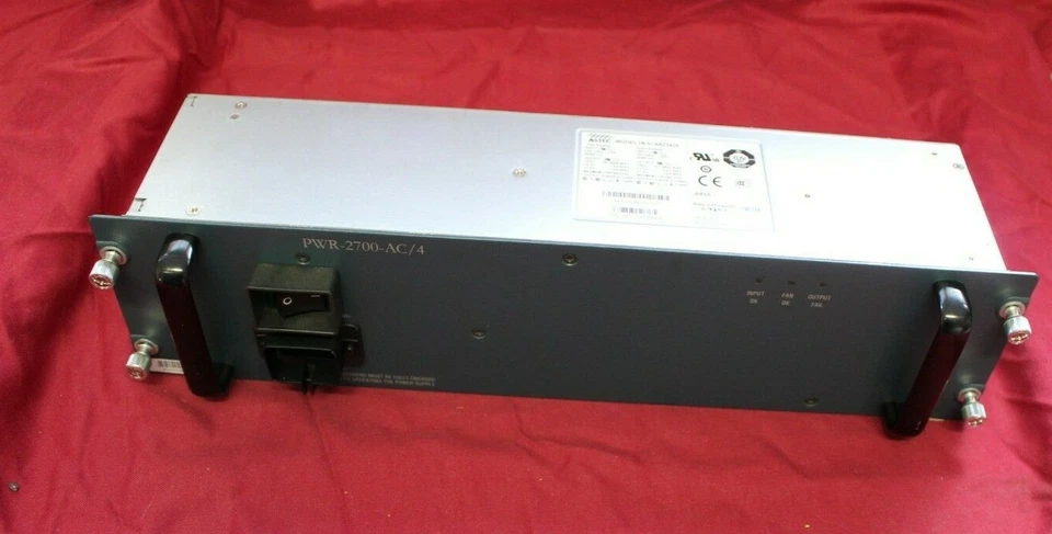 Cisco Netzteil PWR-2700-AC Model: AA23420 für Cisco Catatyst - Bild 1 von 4