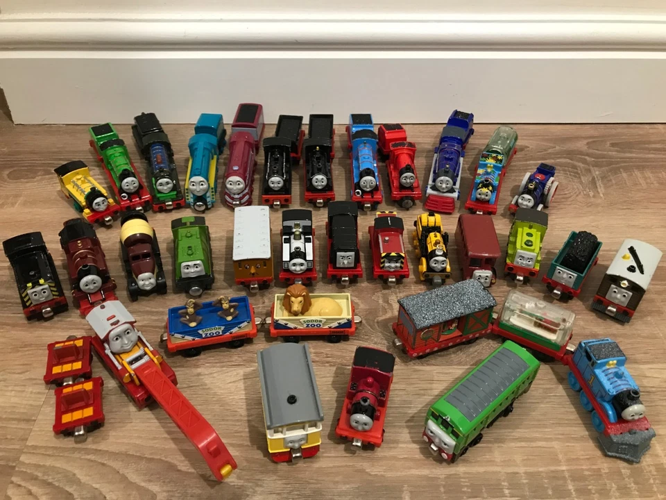 Thomas The Tank Engine Take N Play Over 100 Different TRAIN choice Christmas 1 - Image 1 of 1