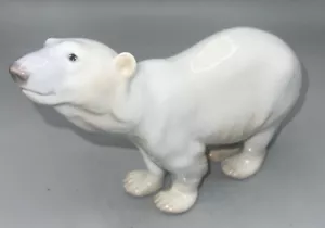 Bing and Grondahl polar bear sniffing the air figure #1692 excellent condition - Picture 1 of 8