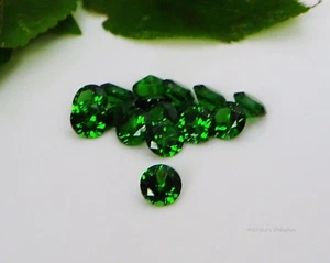 (4mm - 12mm) Round Emerald Green Cubic Zirconia (CZ) AAAAA Excellent Quality - Picture 1 of 1