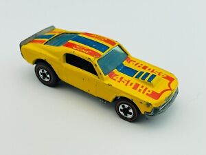 Hot Wheels Redline MUSTANG STOCKER Yellow Blue Tampo Flying Colors Very Nice !!
