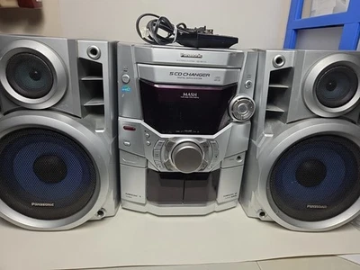 Panasonic Stereo System SA-AK110 5 CD Changer Table Boombox Silver W/Remote  - Image 1 of 4