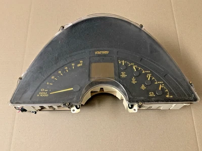 92-93 CHEVROLET CORVETTE C4 INSTRUMENT CLUSTER GAUGE SPEEDOMETER 16158831 OEM - Image 1 of 4