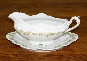 Gravy Boat & Underplate – Habsburg, Austria – HAB1 pattern, pink flower garland - Picture 1 of 4