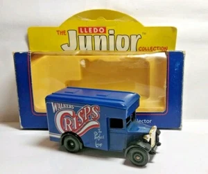 LLEDO DAYS GONE JUNIOR COLLECTION DENNIS PARCELS VAN - WALKERS CRISPS - BOXED - Picture 1 of 7