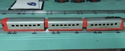 LIONEL # 1700E ALUMINUM & LIGHT RED PASSENGER TRAIN - 1935-37 - NO BOX - Image 1 of 4