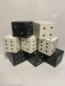 SET 8 Dadi Grandi in Legno Yardzee Yahtzee Gioco da Giardino Prato Gigante Grande Rustico Fai da Te - Foto 1 di 13