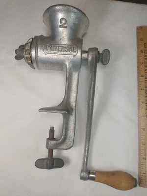 Molinillo de alimentos y carne vintage universal # número 2 mango de madera  Foto 1 de 4