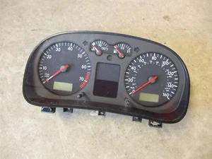 MFA Meilen Tacho VW Golf 4 1J0920922A Kombiinstrument - Bild 1 von 3