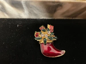 Spilla/spilla calza rossa vintage anni 80 con foglie di agrifoglio, strass di pere, regali rossi - Foto 1 di 2