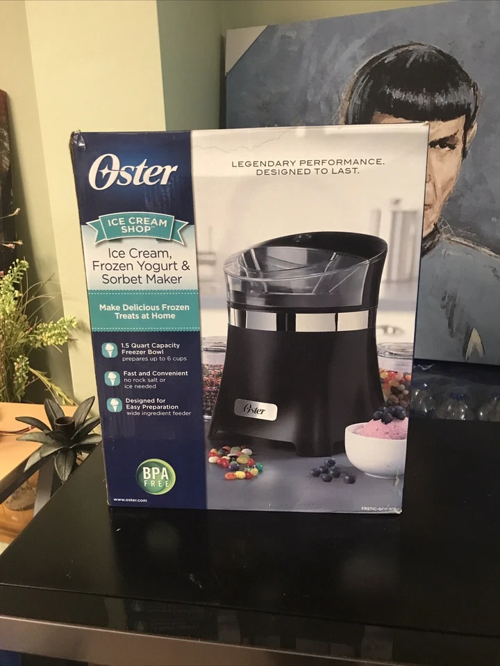 Helado Oster Yogur y sorbete congelado, 1,5 cuartos de galón Foto 1 de 1