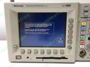 Osciloscopio digital color Tektronix TDS3054 500 MHz 4 canales 5GS/s nuevo sellado - Imagen 1 de 5