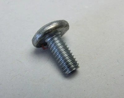 Ersatzteil Schraube für Deckel Vergaser Motor Reely Carbon Fighter Verbrenner - Bild 1 von 2