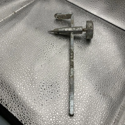 Круговой резак для гипсокартона со стальным стержнем Marshalltown - Изображение 1 из 4