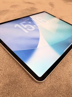 Apple iPad Pro 3. Gen 64GB, Wi-Fi + 4G, 12,9 Zoll - Silber - Bild 1 von 4