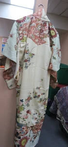 VINTAGE ANTIQUE JAPANESE SILK KIMONO ROBE  HAND PAINTED FLORAL 60" TALL HANDMADE - Picture 1 of 17