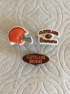 CLEVELAND BROWNS JIBBITZ CLEVELAND BROWNS SHOE CHARMS NFL JIBBITZ BROWNS CHARM - Picture 1 of 4