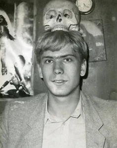 Human Scull handsome man strange weird creepy spooky odd vtg photo - Bild 1 von 3