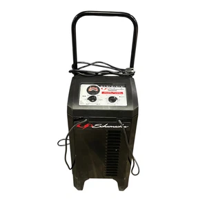 Caricabatteria manuale e avviamento motore Schumacher Electric Sc1446 #5235 - Foto 1 di 8