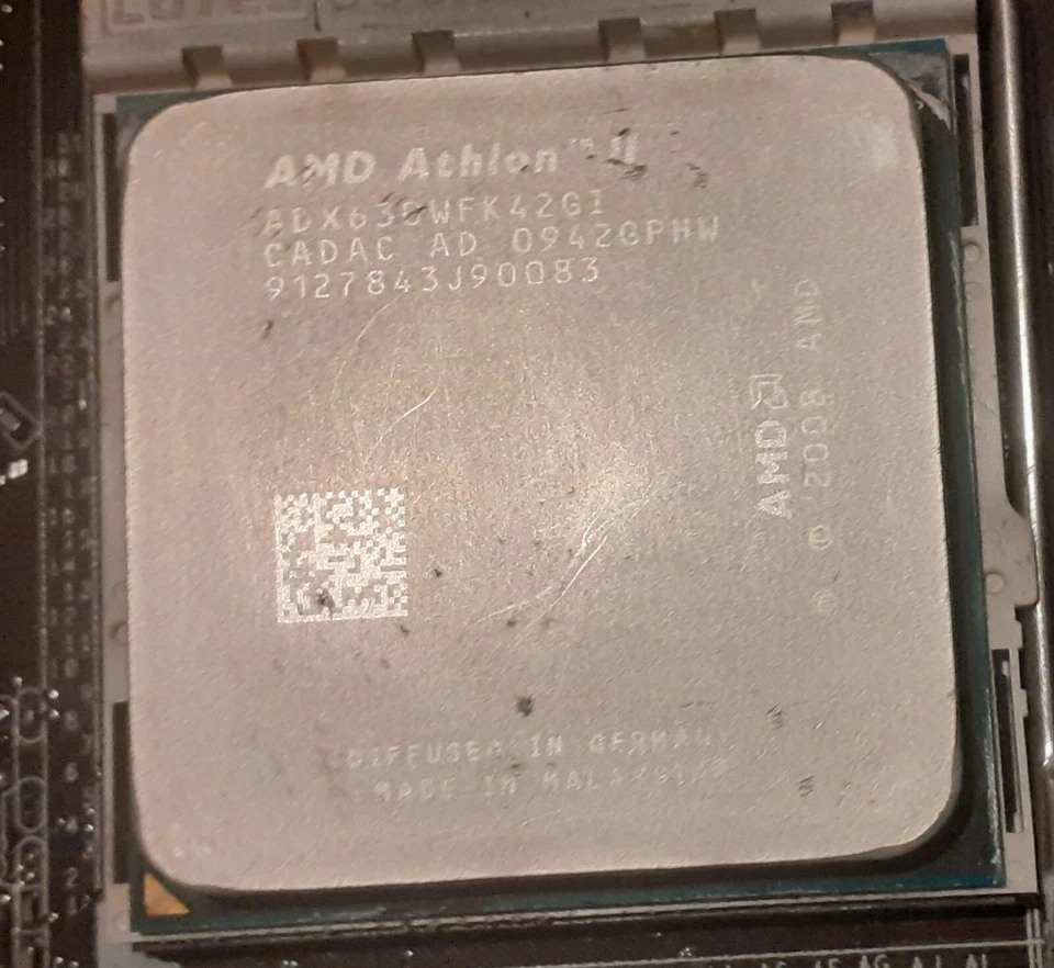 Athlon II X4 630 ADX630WFK42GI - Image 1 of 3