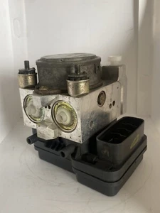 Genuine Toyota Land Cruiser 03-08 3.0 Diesel ABS Pump 4451060070 - Picture 1 of 11