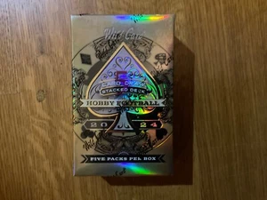 2024 Wild Card Five Card Draw Stacked Deck Football Factory Sealed Hobby Box - Bild 1 von 6