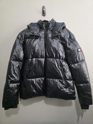 Tommy Hilfiger Hombre Brillante Acolchado Puffer con Parche Logo Grande Foto 1 de 4