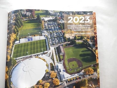 Anuario, Universidad de Portland, Portland Oregon, 2023, REGISTRO, SIN MARCAR Foto 1 de 4