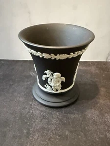 Wedgwood Jasper -Black- Flower Vase -Vintage - 3 1/4” Tall - Picture 1 of 9