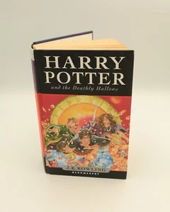 Harry Potter And The Deathly Hallows 1st Edition Bloomsbury Hardback 2007 - Picture 1 of 5
