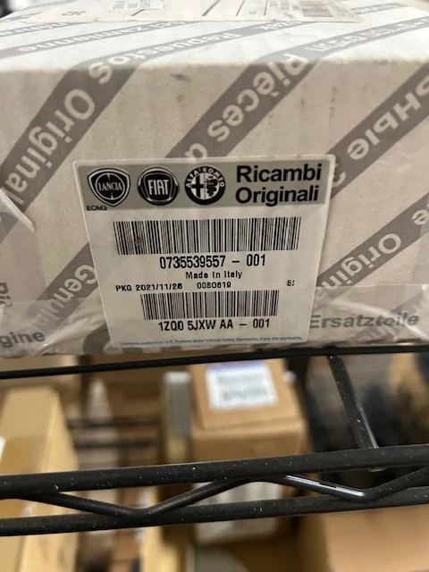 RAM PROMASTER 1500-3500 BISEL MANIJA PUERTA CORREDERA INTERIOR (1ZQ05JXWAA) NUEVO OEM Foto 1 de 1