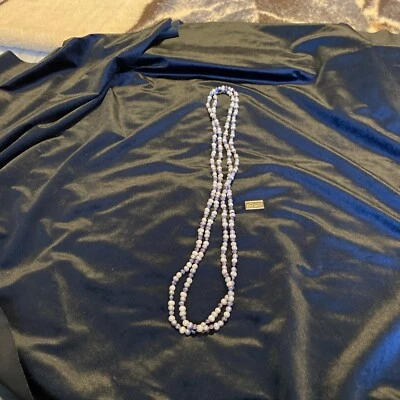 Perlas metálicas Honora tamaño mixto 80” de largo.  Foto 1 de 4