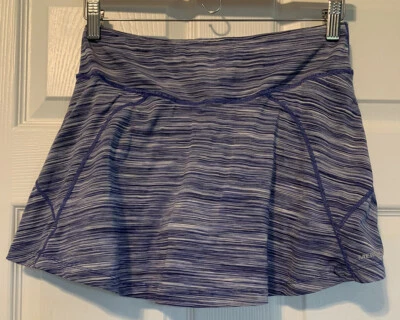 Pantalones cortos con falda Merrell Selectwick para mujer talla XS púrpura teñido espacial Foto 1 de 4