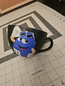 Tazza da caffè M&M's World Blue 2018 3 1/2" Mars Candy nera - Foto 1 di 4