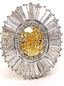 Anello Diamante Naturale 5,61CT Colore Giallo VS2 GIA Certificato Taglio Ovale Platino - Foto 1 di 8