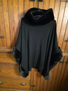 Dressy Vintage 100% Rayon Blend Knit Black Cape/Poncho w/Faux Fur Wrap Shrug - Picture 1 of 6