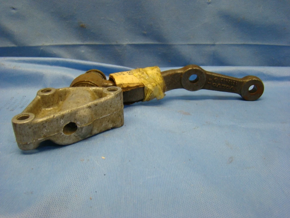 Conjunto de brazo ralentí Volvo 140 142 144 145 NOS genuino nuevo 1969 1970 1971 1972 Foto 1 de 4