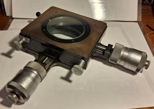 Leitz Wetzlar Werkzeugmacher Mikroskop Messtisch mit Mikrofonköpfen 3 Schraubbefestigungen - Bild 1 von 10